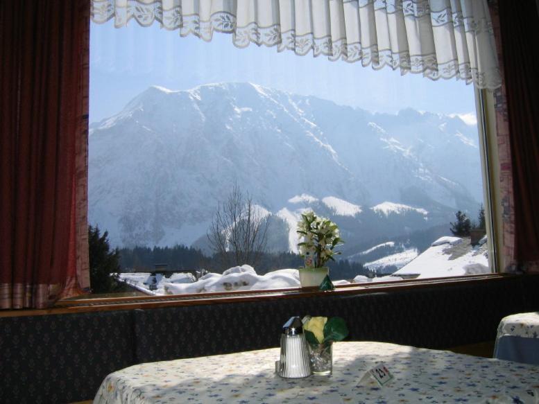 Hotel Pension Sonnenuhr タウプリッツ エクステリア 写真
